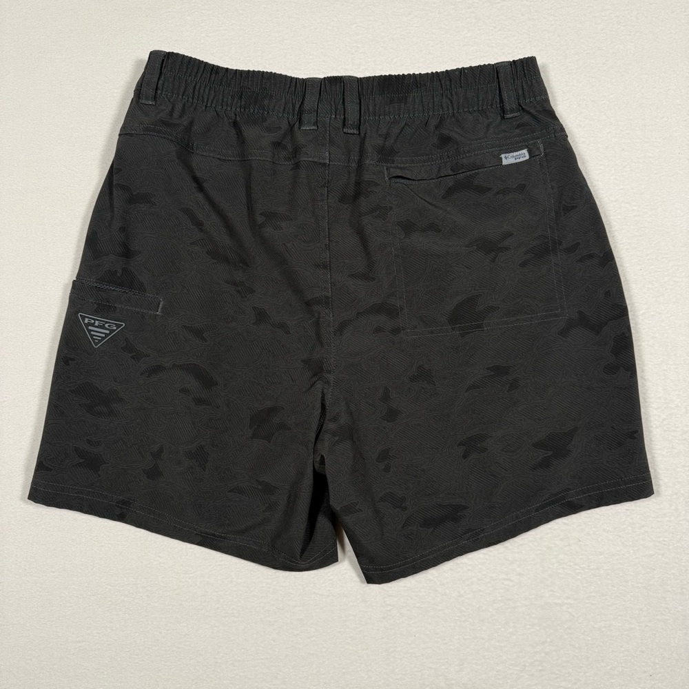 Columbia PFG uncharted shorts 6in men medium black gray camo - Picture 4 of 6